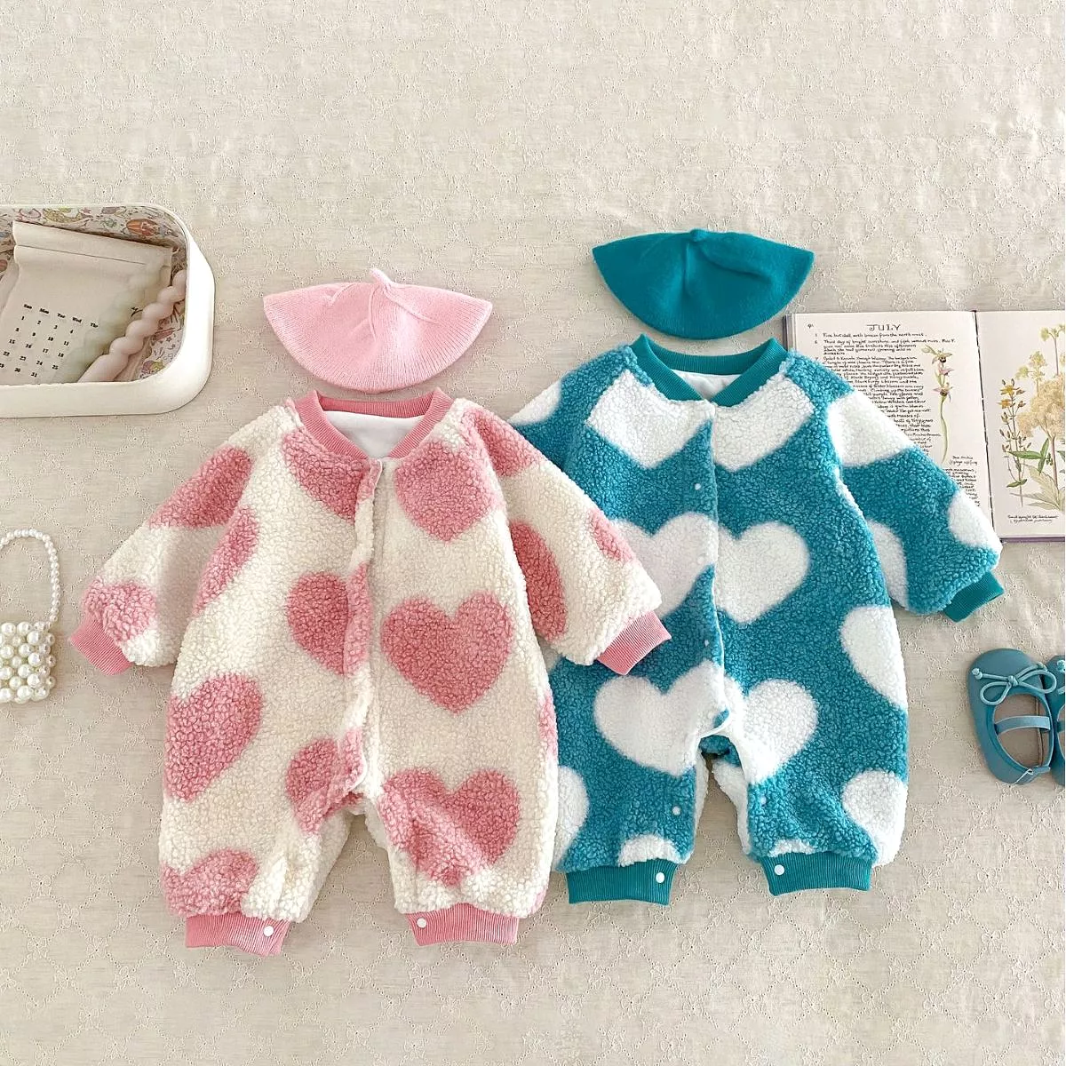 Baby Kid Girls Color-blocking Love heart Jumpsuits Wholesale 231019127