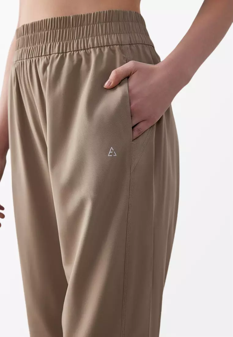 ESSE ACTIVE Tailor Ankle Pants