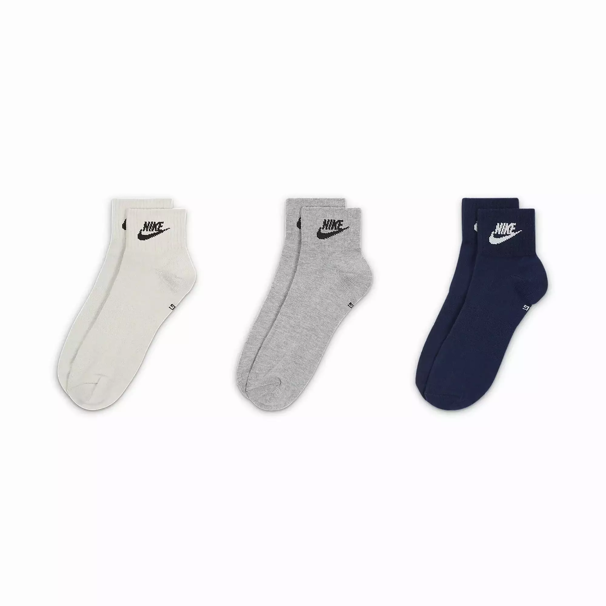 EVERYDAY ESSENTIAL ANKLE SOCKS (3 PAIRS)