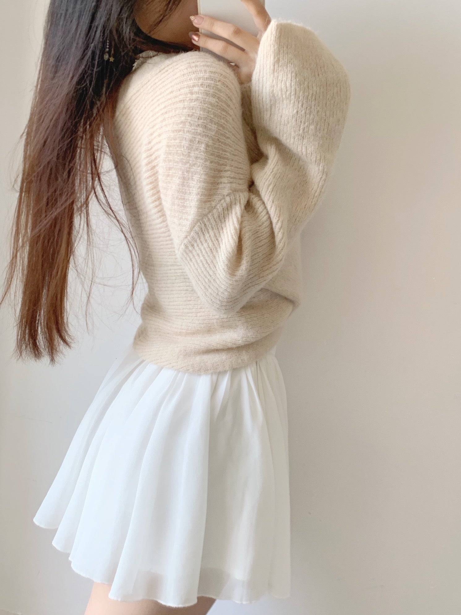 Lace design shoulder sweater