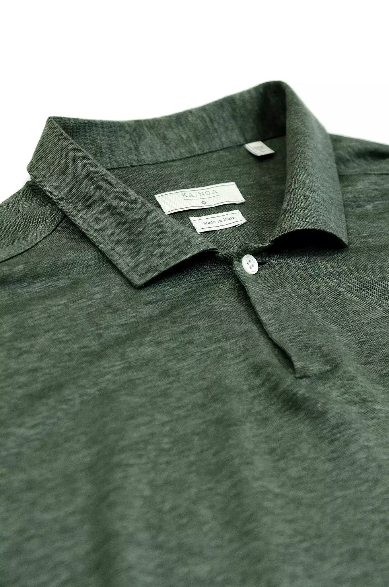 Loran short-sleeved polo in light-linen jersey (foliage green)