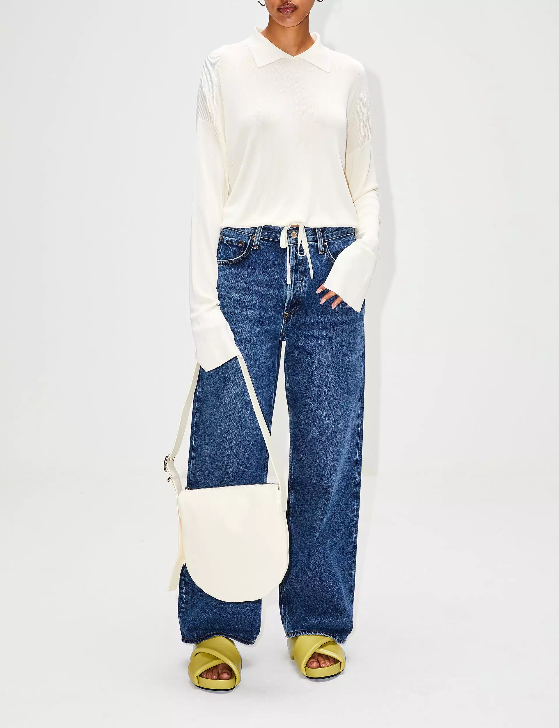 Low Slung Wide Leg Jean