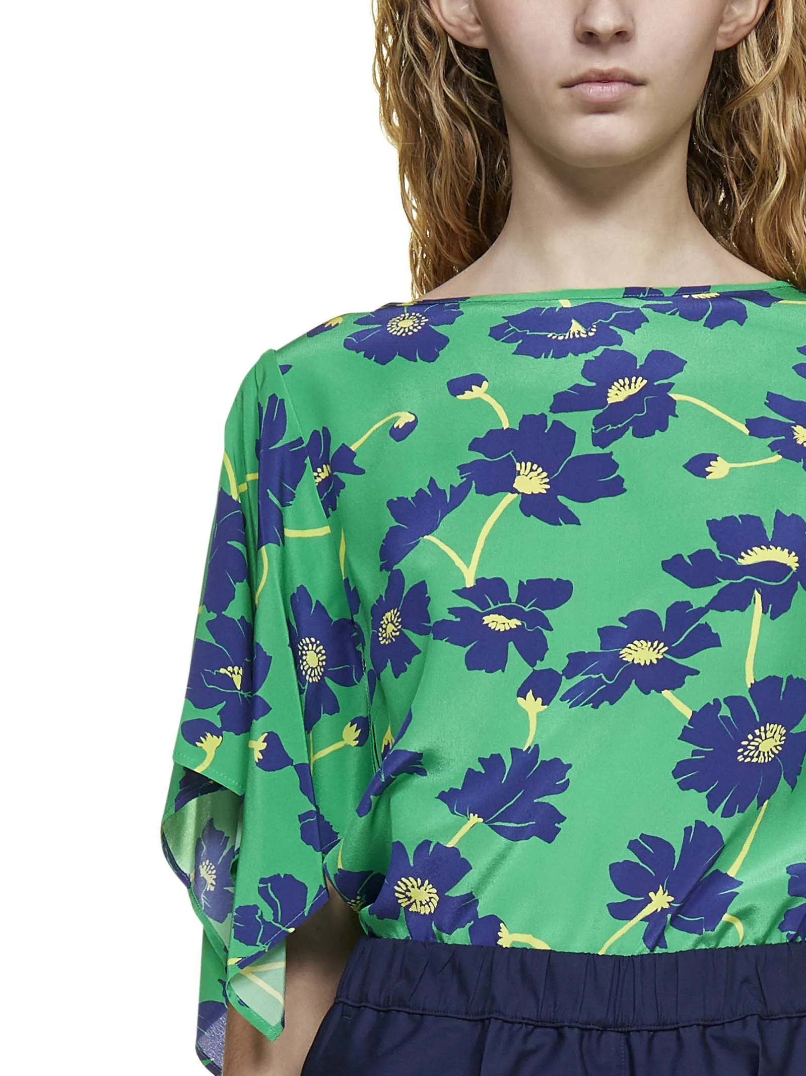 P.A.R.O.S.H. Allover Floral Print Crewneck Blouse