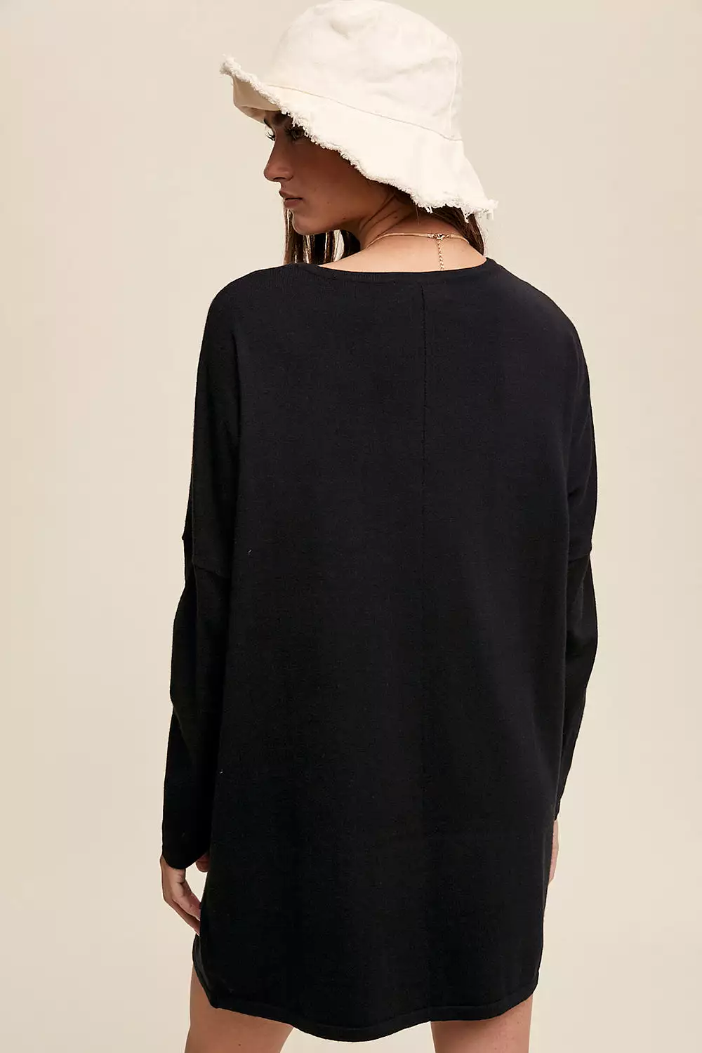 Two Pocket Oversized Light Weight Knit Sweater